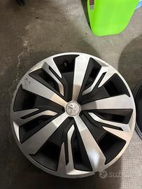 Cerchi e copricerchi peugoet 208