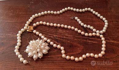 Set composto da 2 collane di perle +spilla