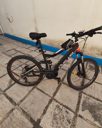 bicicletta elettrica Mountain Bike