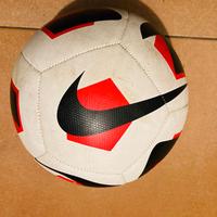 Pallone calcio Nike Park