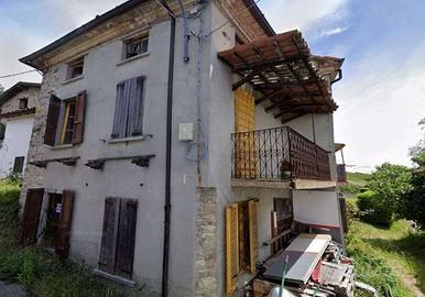 Porzione di casa ad Alta Val Tidone (PC)