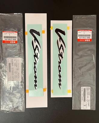 SPG Suzuki Genuine Parts - n. 2 emblemi V-STROM