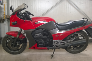 Kawasaki gpz 900 r 1984