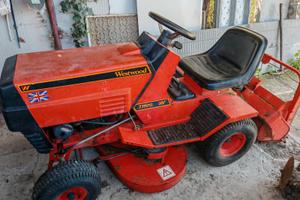 Trattorino Westwood t1100