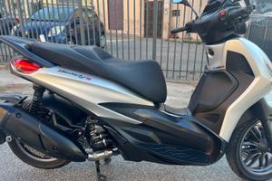 Beverly 300 s. Nuovo!!