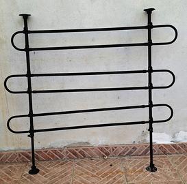 Griglia divisoria per auto regolabile