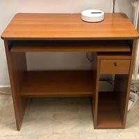 Scrivania porta computer