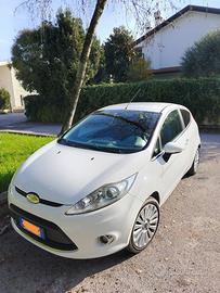 Ford fiesta titanium