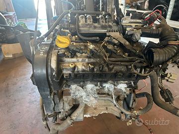 Motore Lancia Ypsilon 1.4 16V 95 CV - 843A1000