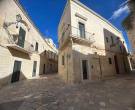 LECCE CENTRO STORICO PIANO TERRA CON VOLTE A STELL