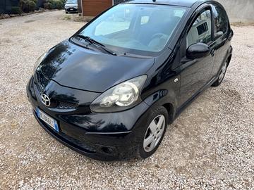 Toyota Aygo 1.4 turbodiesel 5 porte Sol