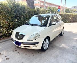 Lancia y - 2004