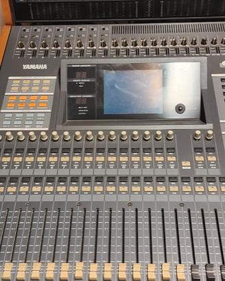 Mixer digitale Yamaha 02r