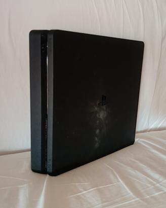 PlayStation 4 slim 1 TB 