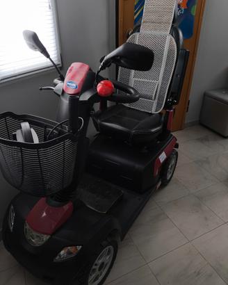 Scooter elettrico per anziani