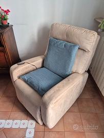 Poltrona reclinabile elettrica - Poltronesofà