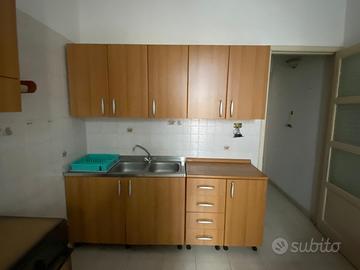 Mobili cucina completa - Acicastello (CT)
