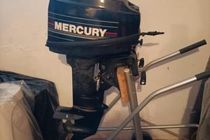 motore fuoribordo  Mercury 8 con supporto motore 