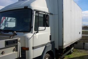 NISSAN LT-70 PATENTE C FRIGO [FR19]