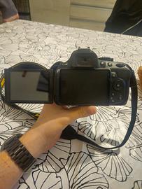 Nikon D5200 Reflex 24.1MP + Obiettivo 18-55mm VR I