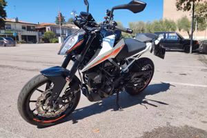 KTM Duke 390
