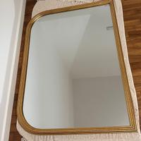 Specchio grande stile classico con cornice dorata