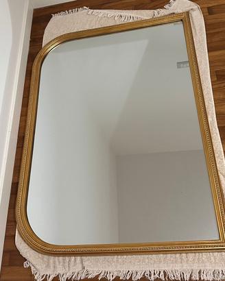 Specchio grande stile classico con cornice dorata
