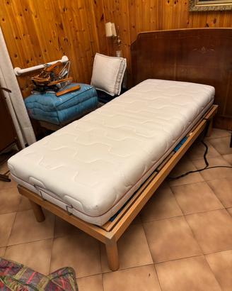 Letto singolo motorizzato + materasso Pirelli