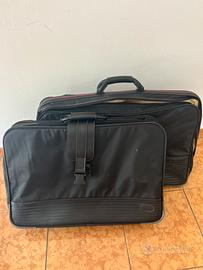 Set due borsoni da viaggio