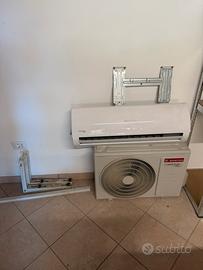 Climatizzatore Ariston inverter R32 completo