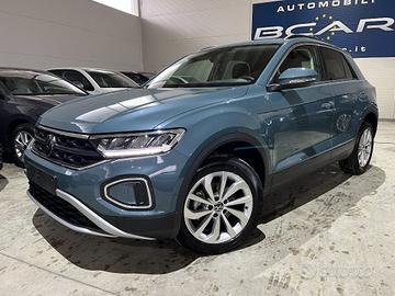 VOLKSWAGEN T-Roc 1.5 TSI ACT Life "17 STYLE /FUL