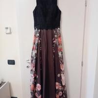 Abito elegante da cerimonia con motivi floreali – 