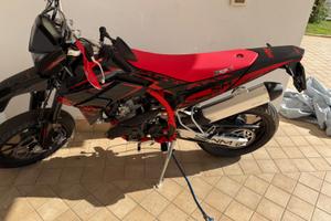 Moto SWM SM 125 R