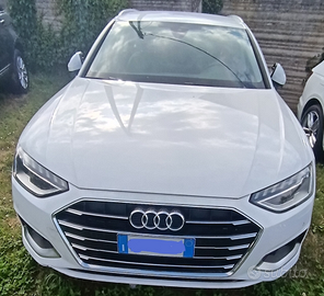 Audi A4avant20tdiSTRONICVirtualLED