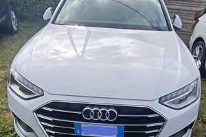 Audi A4avant20tdiSTRONICVirtualLED
