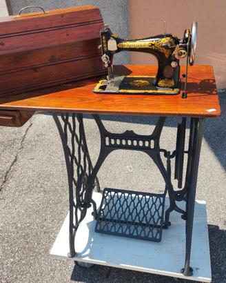 Macchina da cucire Singer €200