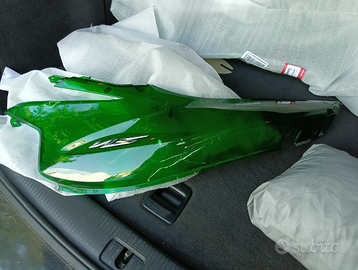 Carter carene lato dx sh 125 vetro verde