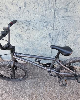 BMX nera
