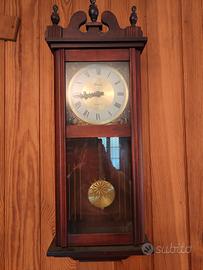 Peacock Orologio a Pendolo