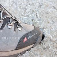 Scarponi trekking da donna