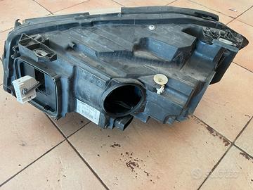 Faro anteriore mercedes A 180