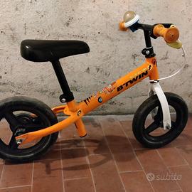 Bicletta a spinta per bambini dai 2 ai 4 anni