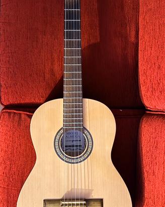 Chitarra classica 4/4  Miguel Almeria : Gewa Pure
