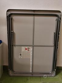 tavolino giardino o campeggio 