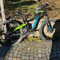MTB Giant Full Suspension