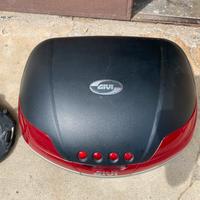 Bauletto Givi V46 con staffe