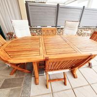 Tavolo in legno massello Teak. Bertoni