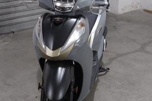 Honda sh 300