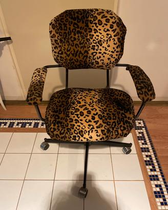 Sedia Leopardata con Rotelle
