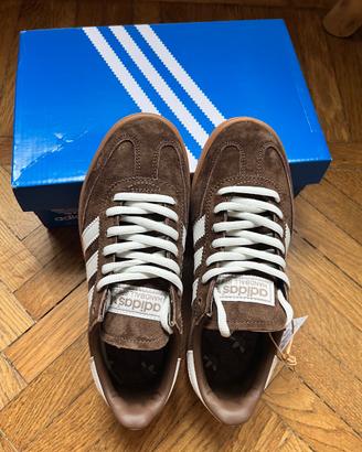 Adidas spezial